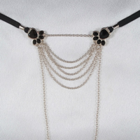 st227-d-string-bijou-pattes-de-velours-argent